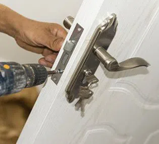 Fort Lauderdale Star Locksmith Fort Lauderdale, FL 954-744-7056 - 5a-Change-Locks